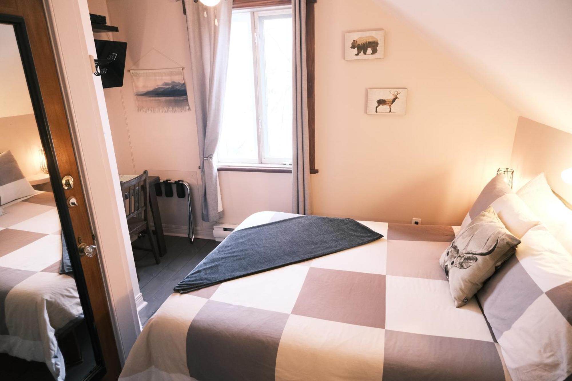 ラ・マルベー Les Pinsons Des Rives Bed & Breakfast 部屋 写真